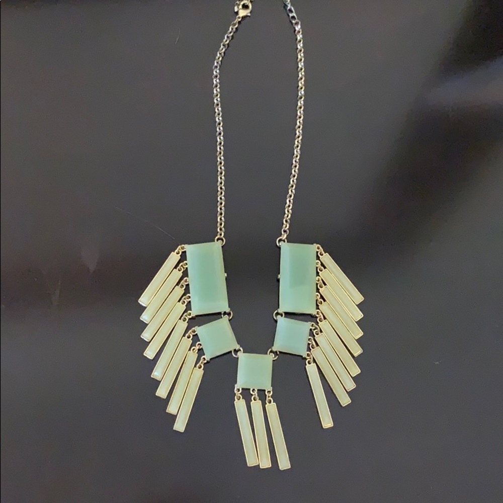 Light green pendant necklace